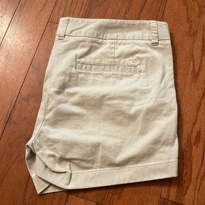 Vineyard Vines chino shorts